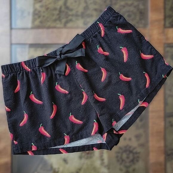 F21 black chili print fleece sleep shorts - Picture 4 of 10